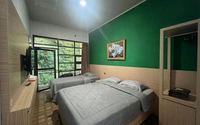 Kampung Karuhun Eco Green Park Sumedang