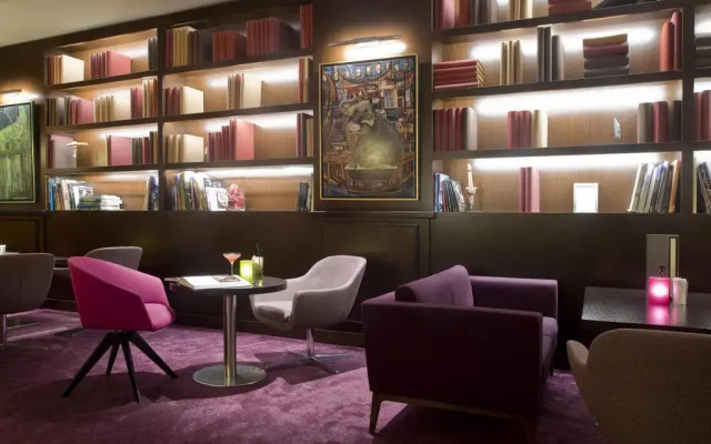 DoubleTree by Hilton Paris Boulogne