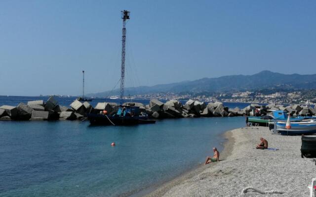 La Conchiglia D'Oro - Appartamento Deluxe Fronte Mare