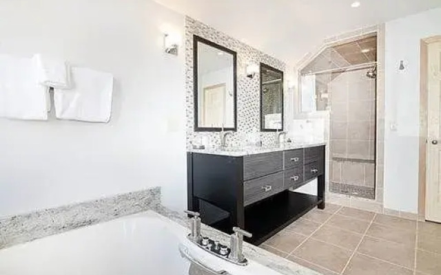 Le Chamonix Condo
