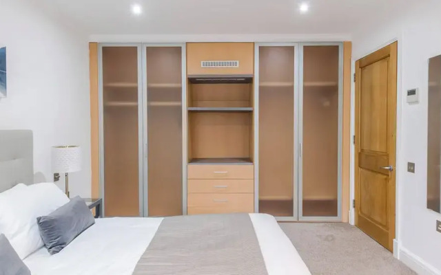 Lovely 2-bed House in Knightsbridge Central London