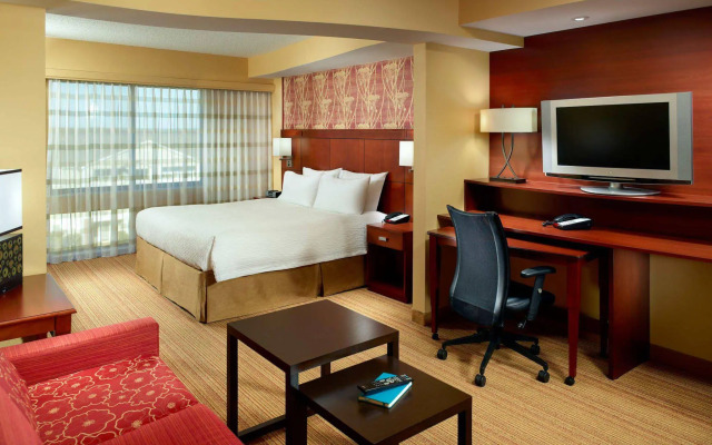 Courtyard by Marriott Clarksville