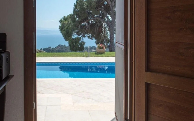 Skiathea Villas Villa B