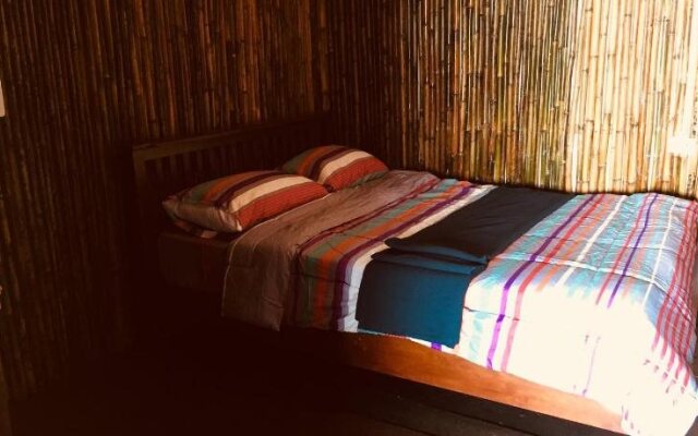 River House at Wat-Yai