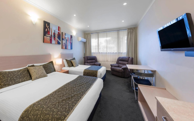 Adelaide Granada Motor Inn – Guest Rooms – Glenunga