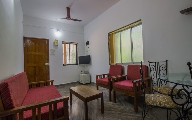 OYO 18657 Home Comfortable 2BHK Alodna