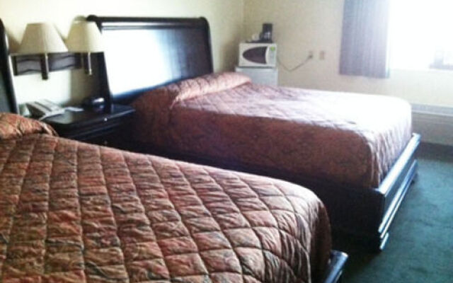 Commodore Perry Inn and Suites