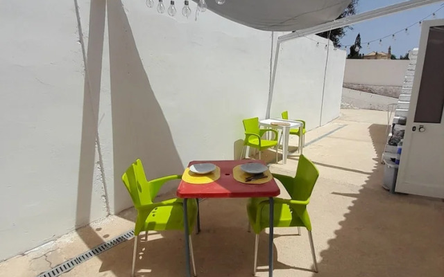 Tropicana Holiday Apartments