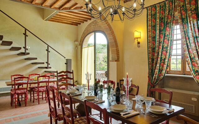 Luxury Villa 20 Beds Pool Jacuzzi Wellness Area-villa Incanto