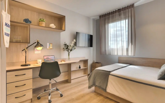 Livensa Living Salamanca - Albergue Juvenil