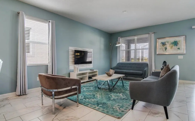 8BR ChampionsGate Pool Home w Theater