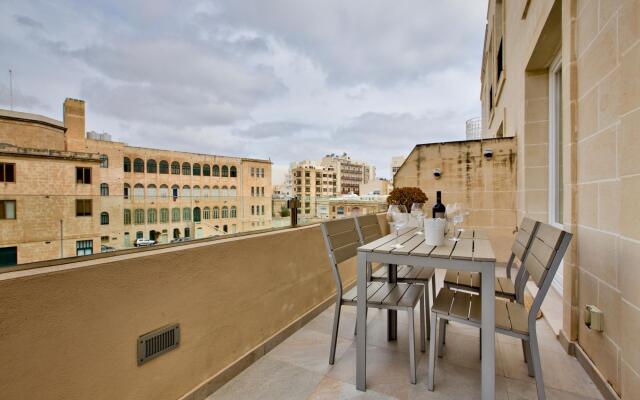 Bright and central 2 bedroom apartment in Sliema