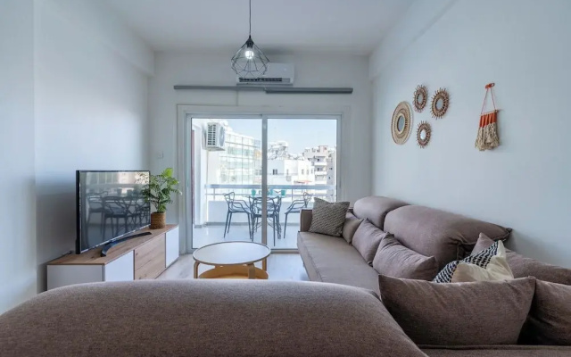 Citrus 3-BR Apt. & Balcony in Larnaca