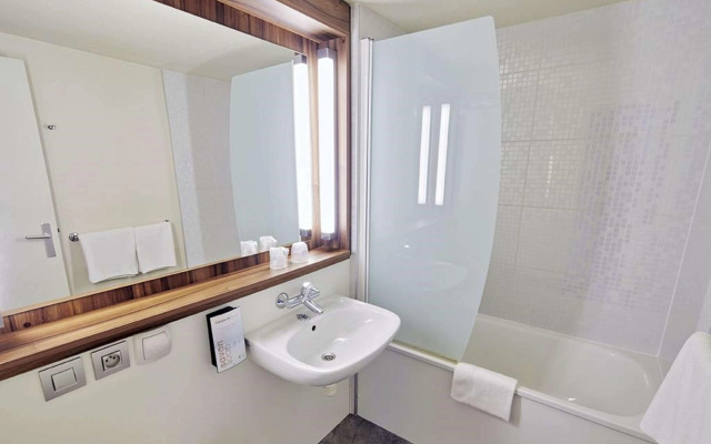 Campanile Lille Ouest - Lomme