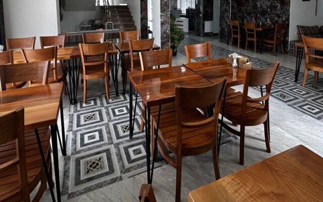 Badlis Hotel