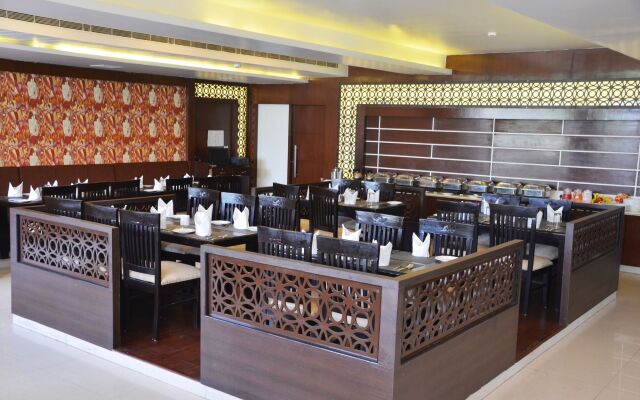 OYO Premium Viraj Khand