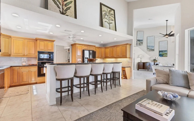 1217 Spoonbill Drive