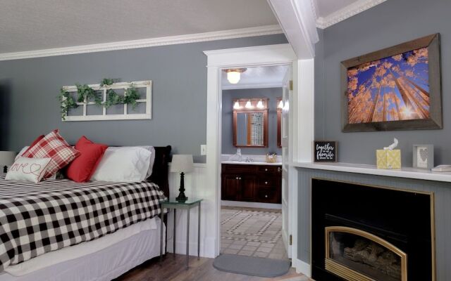 Secret Garden Bed & Breakfast