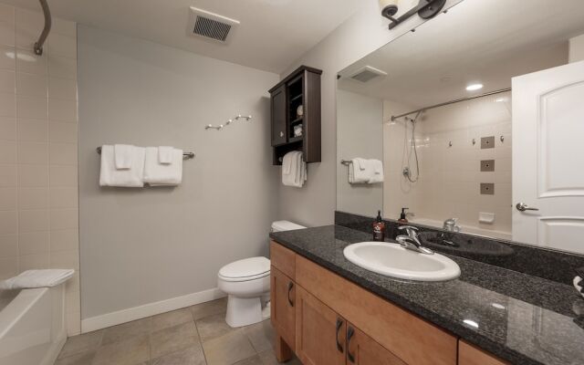 Founders - 4374 2 Bedroom Condo by RedAwning