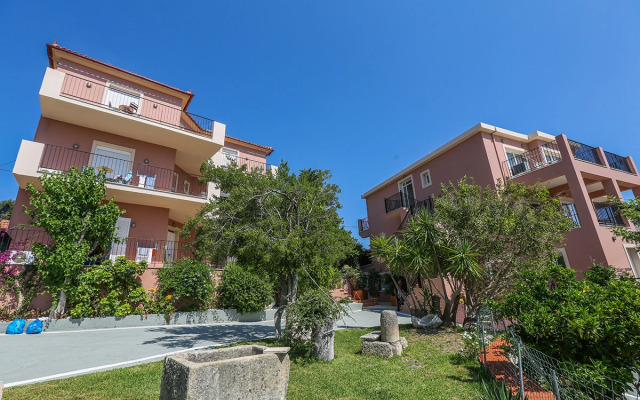 Pelagos Apartments