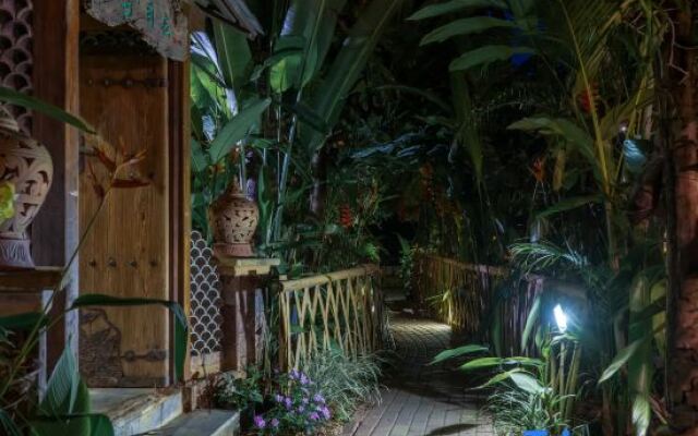 Hidden Garden Inn