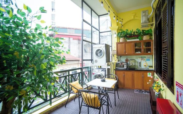 CozyPosy Premier Apartment