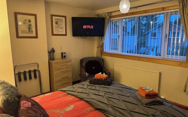 3bed House - Family Friendly - Close To Lochness