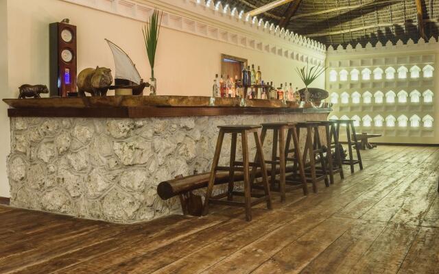 Hakuna Majiwe Beach Lodge