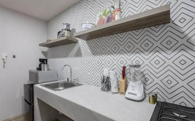 Urban Oasis in Roma - Wifi - Laundry - Sleeps 7