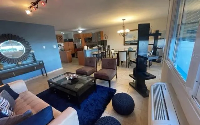 3 Bedroom Apt. close to main beaches/ attractions