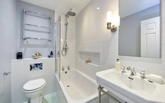 Gorgeous Modern 2 Bedroom Flat in Chelsea