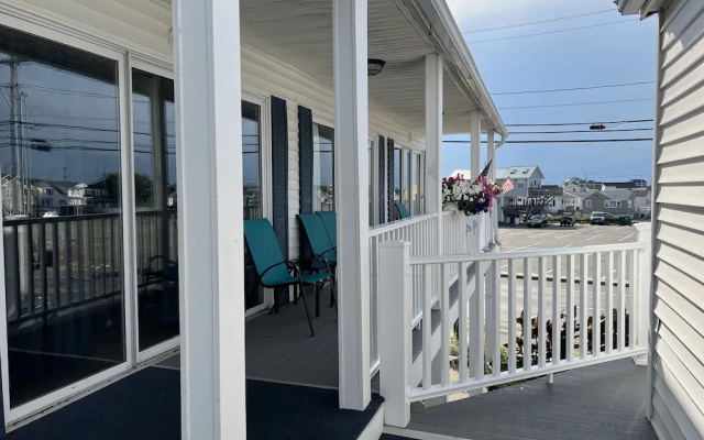 SHIPS INN Hotel
