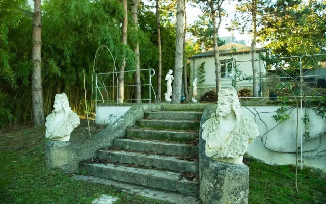Villa Ananda Huo