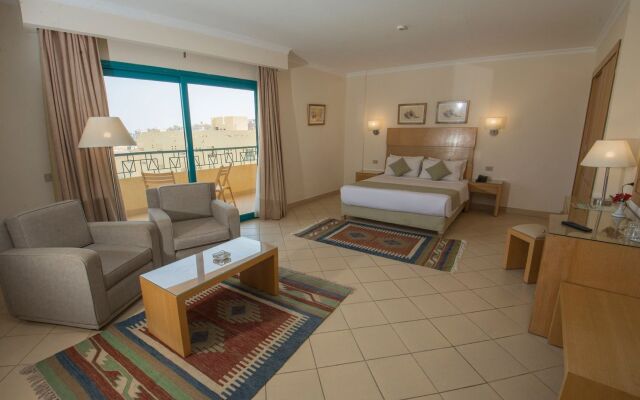 Eagles Downtown Zahabia & Beach Resort