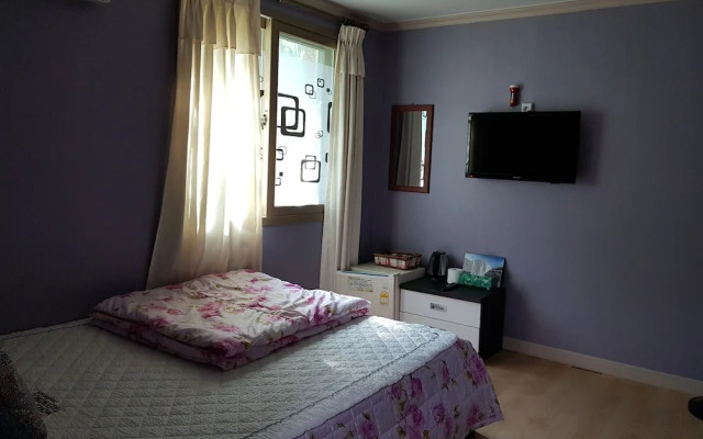 Muju Haebaragi Hostel