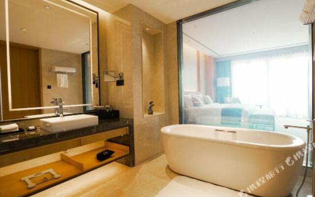 Howard Johnson Glory Plaza Qidong