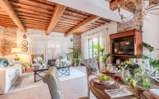 Valle del Sole Winery Farmhouse