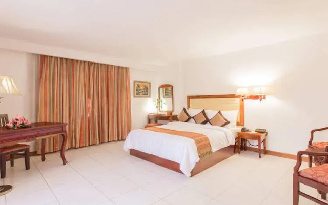 Grand Riverview Boutique Hotel