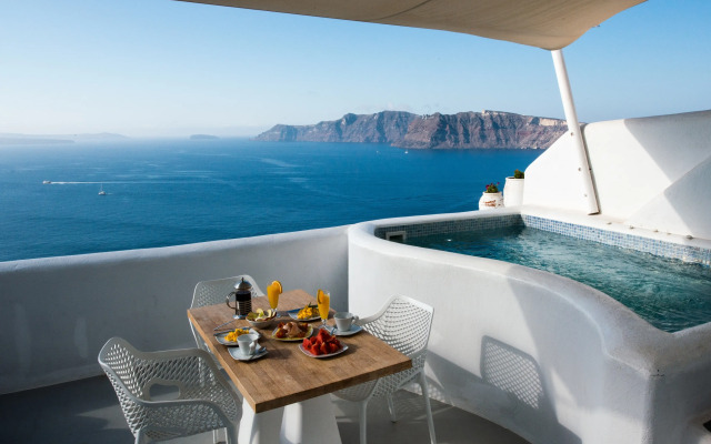 La Perla Villas - Adults Only