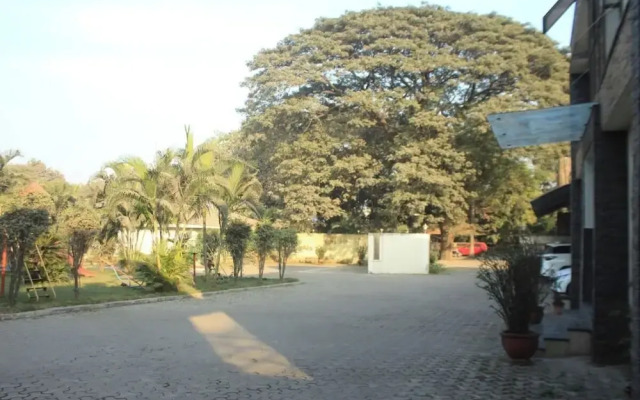 Sahyadri Guest House