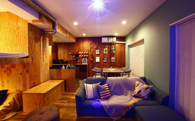 365BASE outdoor hostel