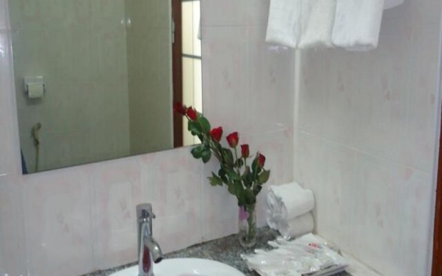 Mya Tha Zin Hotel