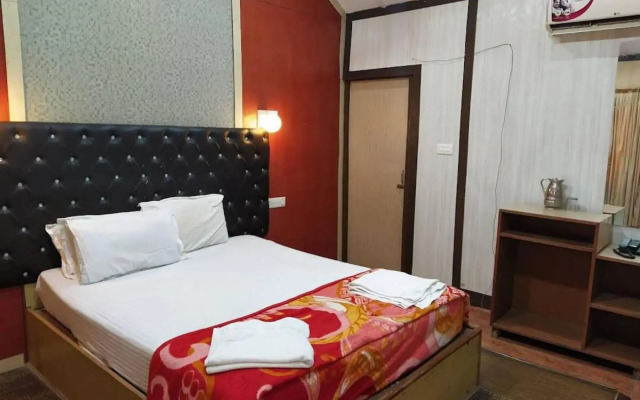 Gold India Beach Resort