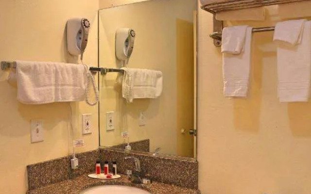 Travelodge By Wyndham Pasadena Central