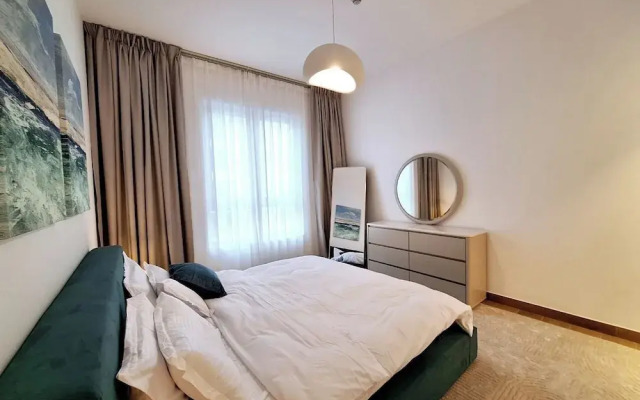 Stylish 1BR Apartment in La Sirene