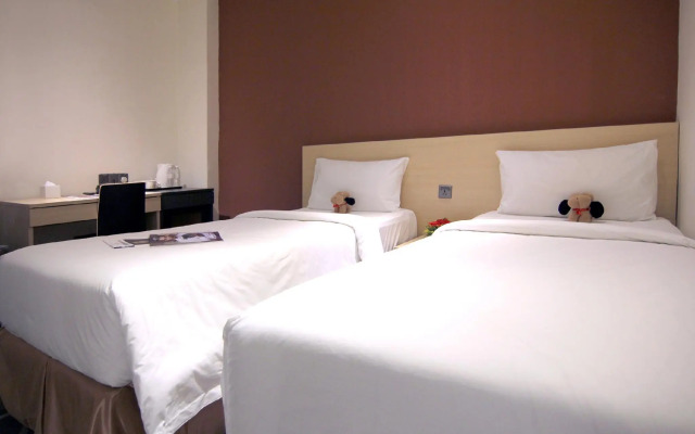 Pacific Express Hotel Central Market