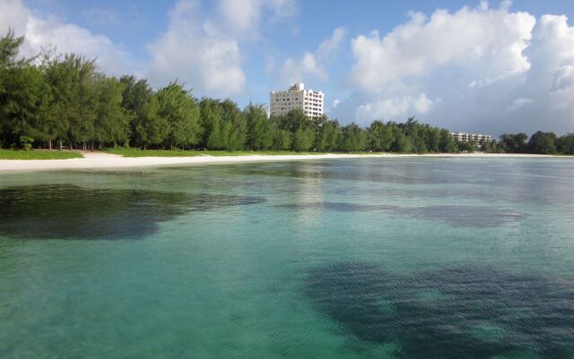 Aquarius Beach Tower