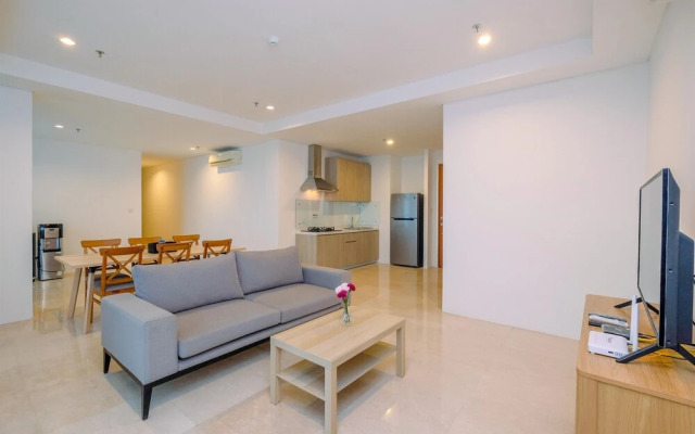 Spacious and Nice 3BR Apartment at Veranda Residence Puri
