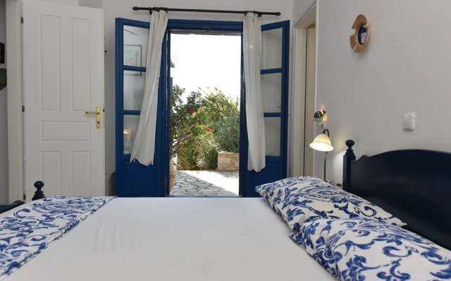 Villa Sophia Paros Beachfront Sea View