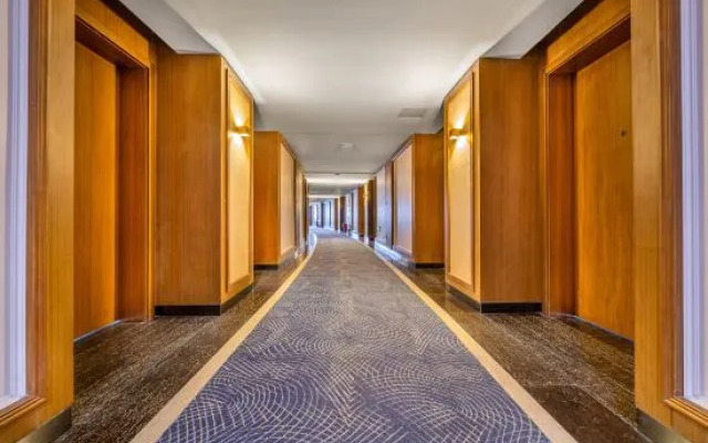 Starway Hotel (Chongqing Sanya Bay Metro Station Store)